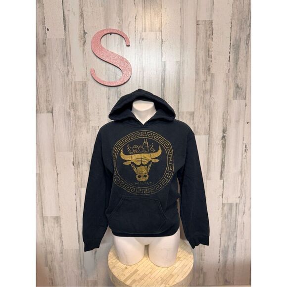 No Brand Tops - Black Chicago bulls hoodie size small